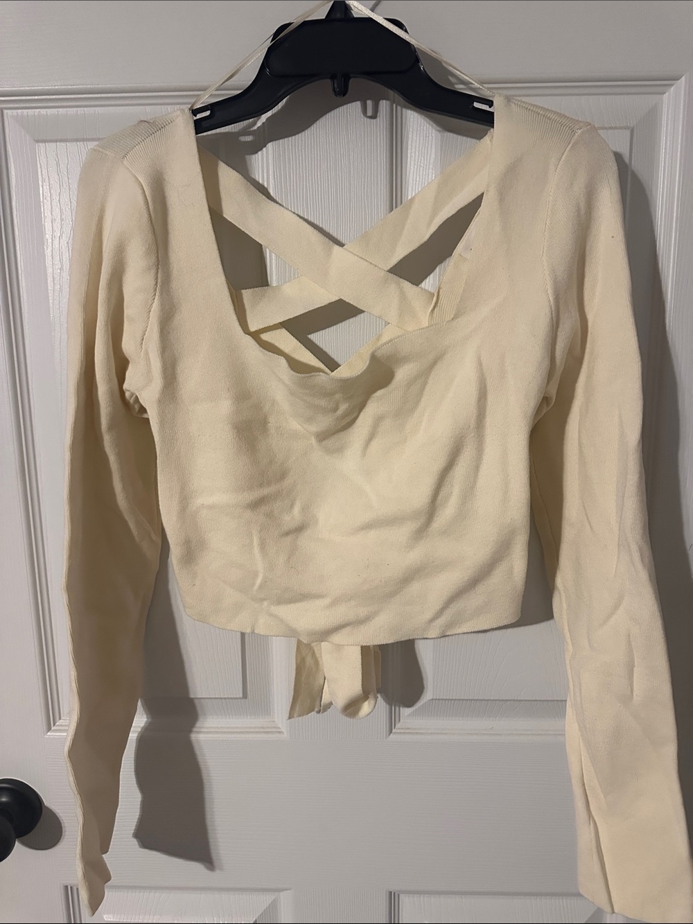 Le Lis Cream Crisscross Back Crop Top